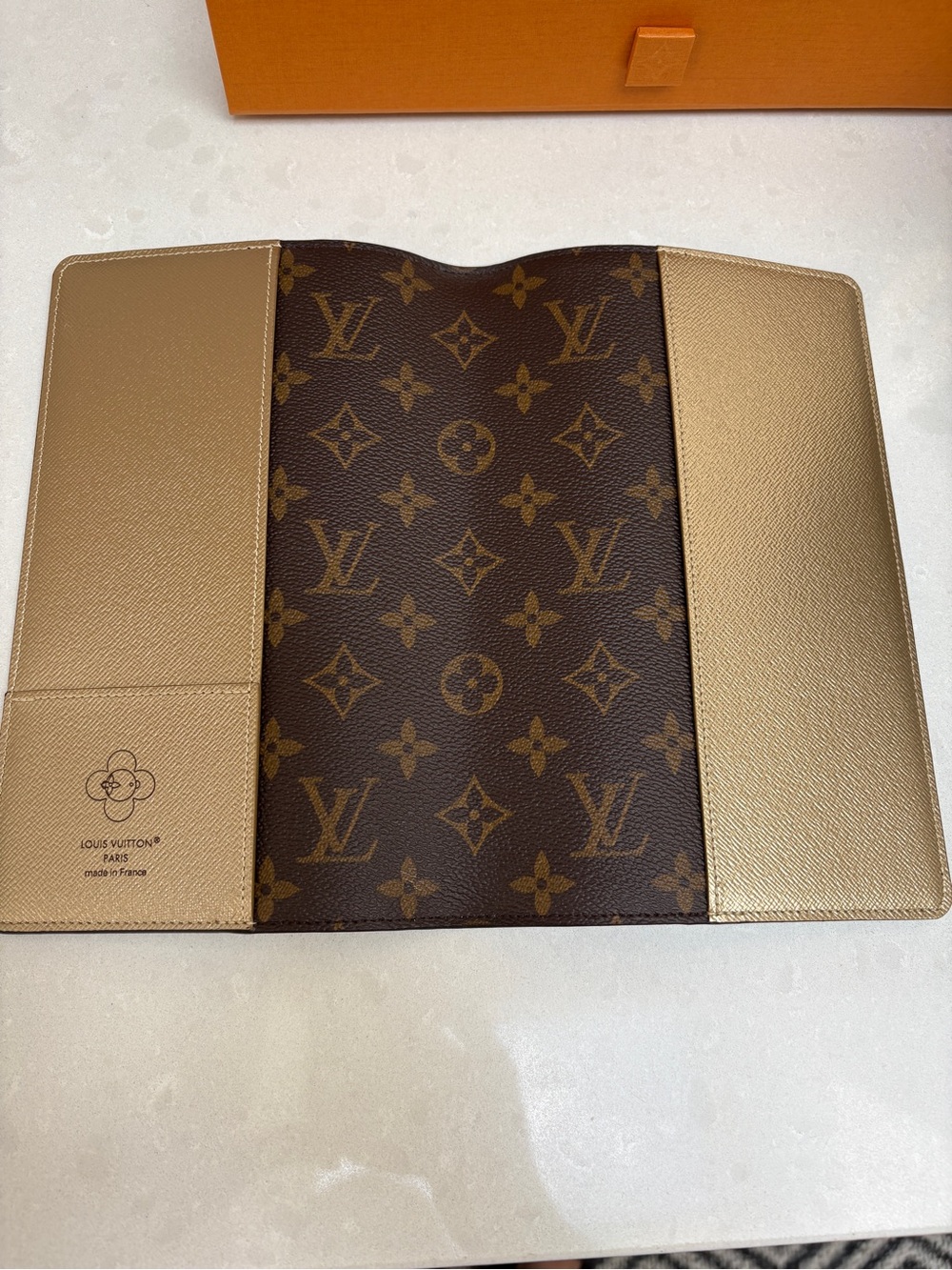 Authentic Louis Vuitton Monogram Vivienne MM Notebook Cover - Picture 2 of 4